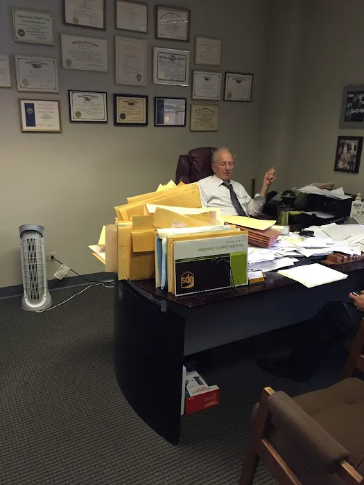 Michael D. Ettinger & Associates Picture 2