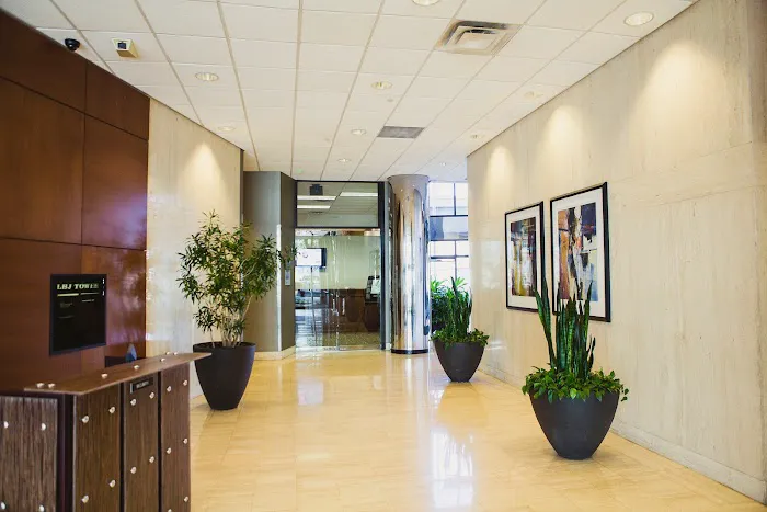 MR.LAW Accident and Injury Attorneys Picture 8