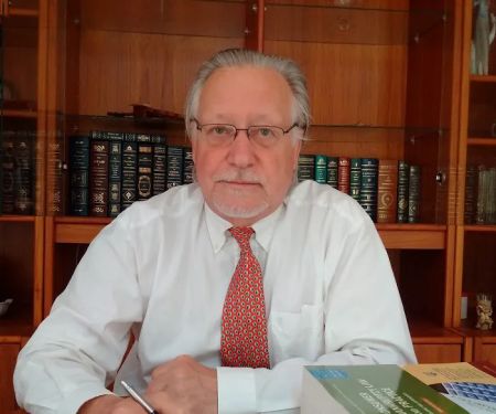 Law Offices Of Robert J Ralis