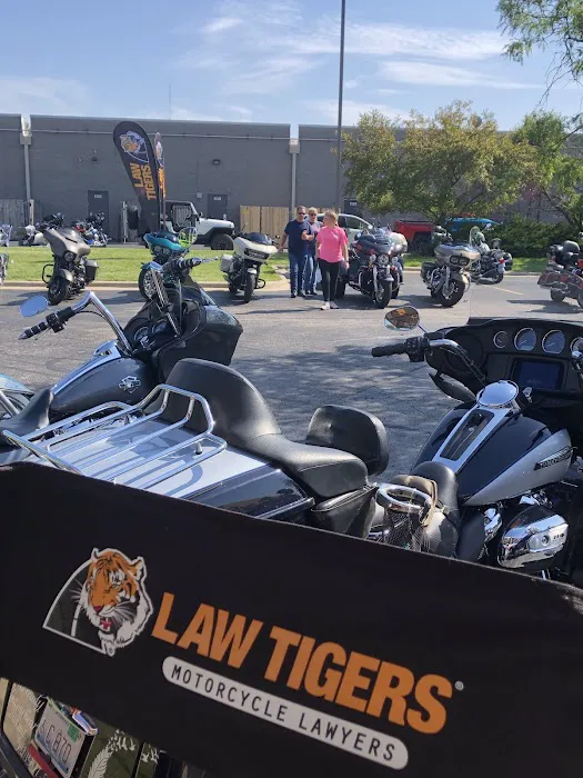 Law Tigers Motorcycle Lawyers - Chicagoland Picture 3
