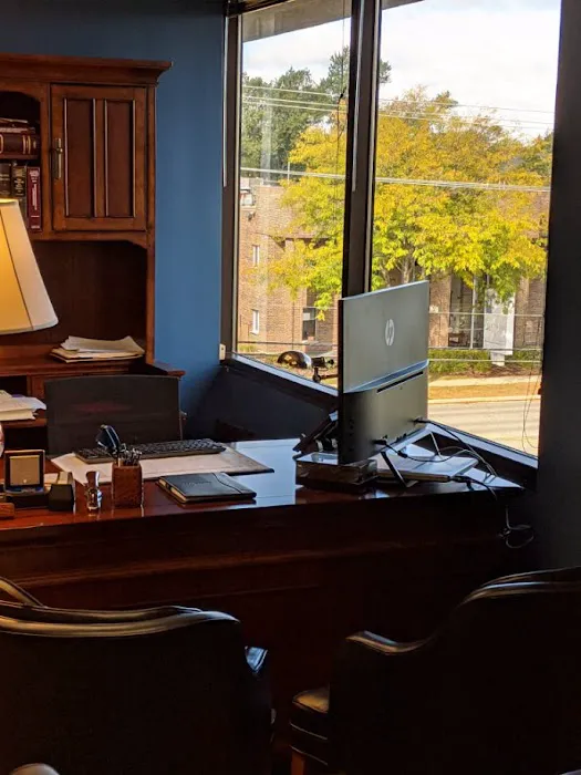 Law Office of Robert Thomas Picture 2