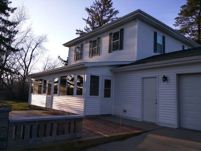 Suburban Appeal Inc Picture 2