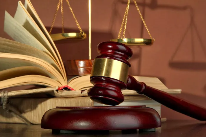Daniels Long & Pinsel LLC: Robert J. Long Picture 1