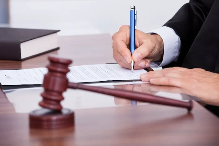 Law Offices of Christopher L. Hoglin, P.C. Picture 5
