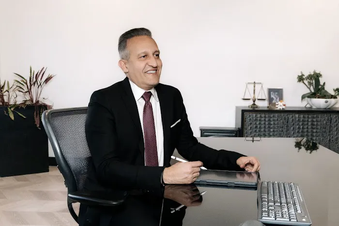 Law Offices of David Azizi Picture 2