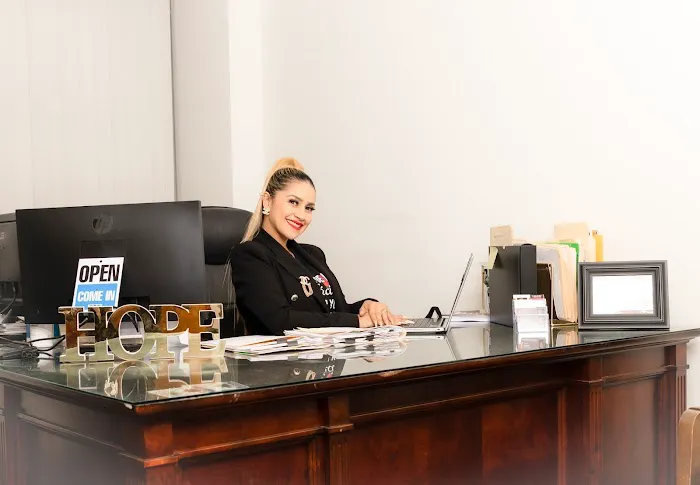 Abogados Salvadoreños Los Angeles | I Abogados Salvadoreños Picture 4
