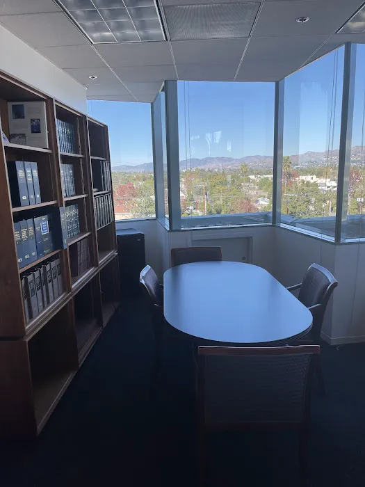 LA LAW CENTER, PC Picture 7
