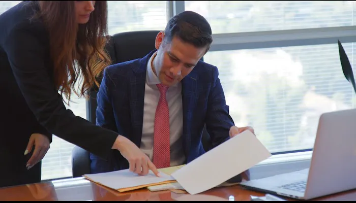The Cohen Law, APC Picture 2