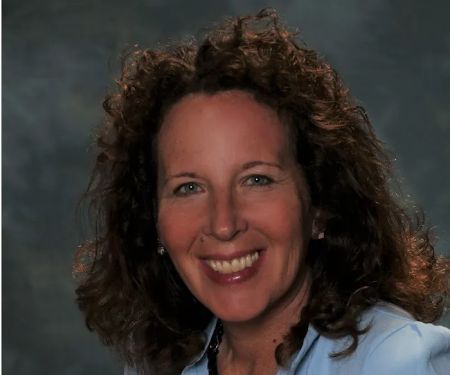 Hillary Johns, Trial Lawyer
