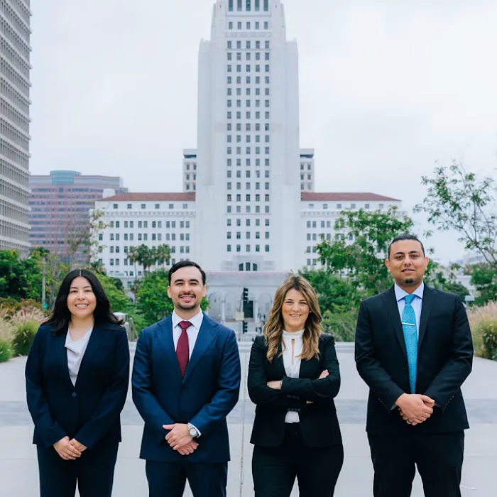 Abogados de Inmigracion en Los Angeles Picture 10
