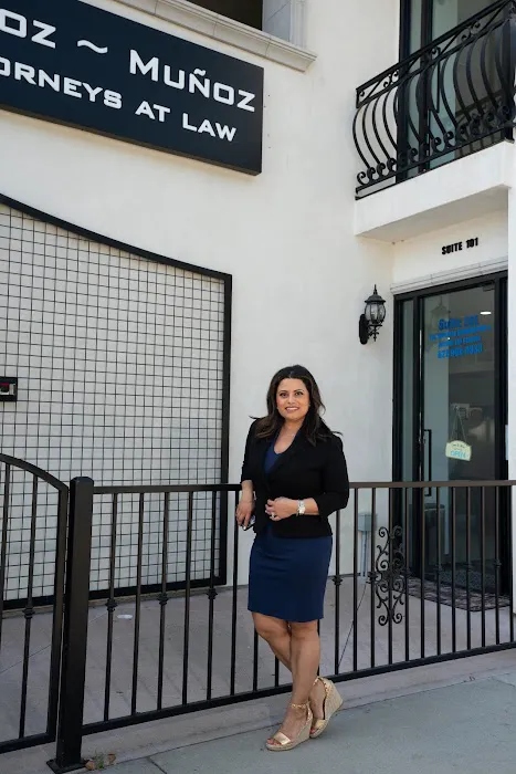 Law Office Of Munoz & Munoz Picture 1