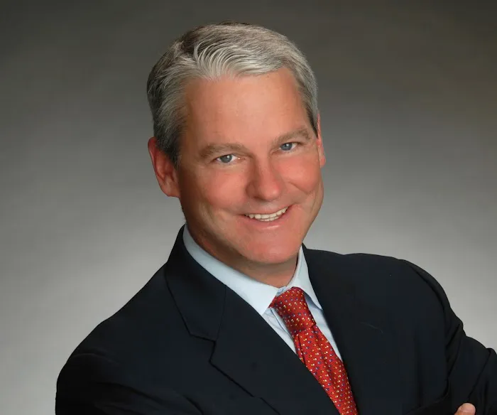 Waite, David P - Cox, Castle & Nicholson LLP Picture 1