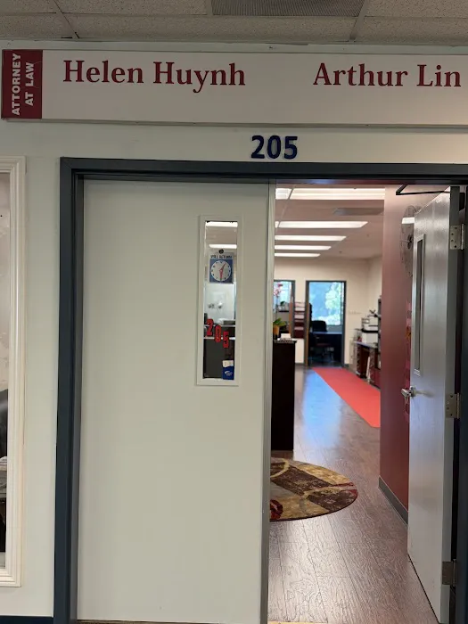 Law Office of Helen Huynh Picture 3