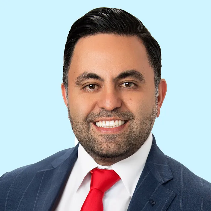 Arash Law Picture 1