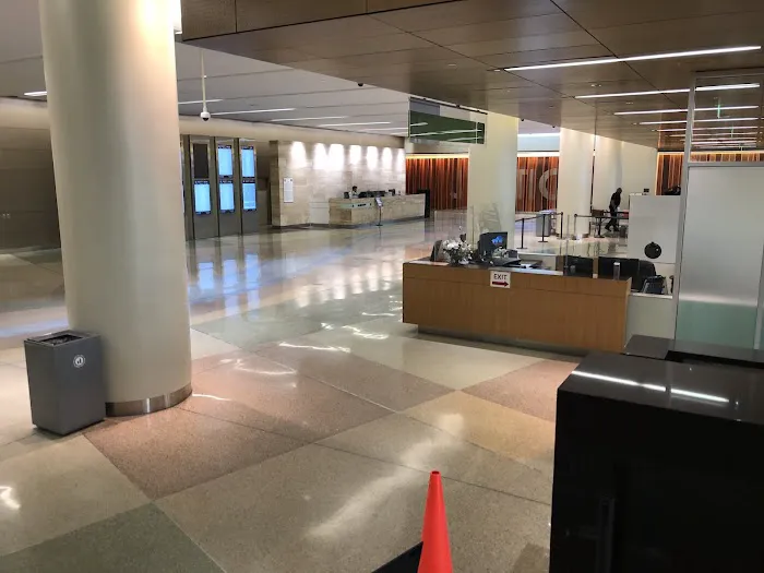 Central Court Building Picture 9