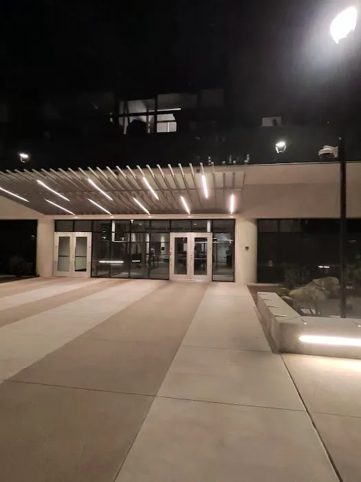 Central Court Building Picture 7