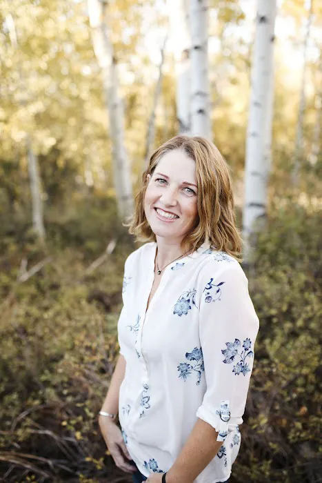 Laura J Hansen, Attorney Picture 2