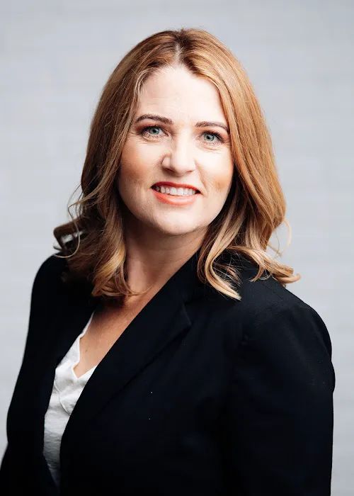 Laura J Hansen, Attorney Picture 4