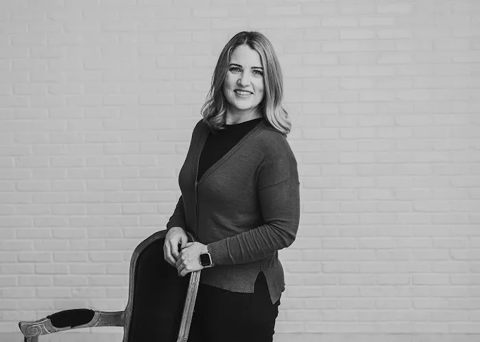 Laura J Hansen, Attorney Picture 9