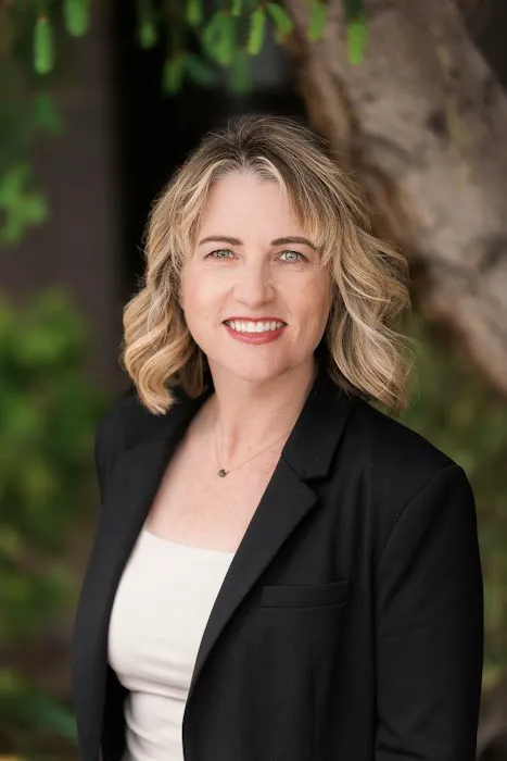 LJ Law Firm Picture 3