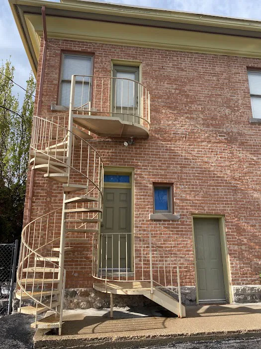 Gridley Ward & Hamilton Picture 4