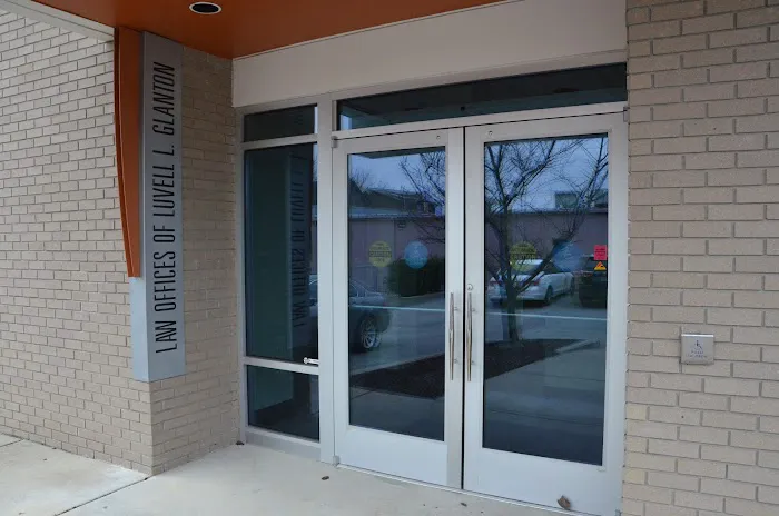 Law Offices of Luvell L. Glanton Picture 4
