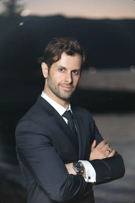 Alien Attorney Picture 3