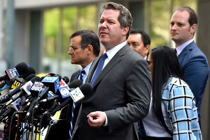 Law Offices of Jeffrey Lichtman Picture 2