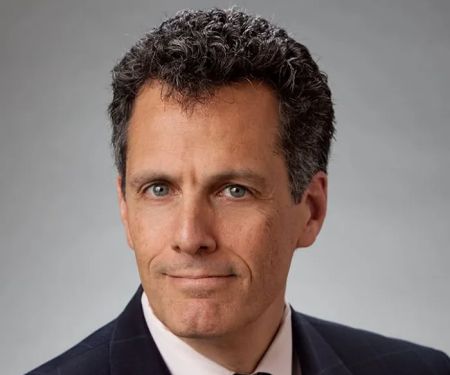 Foley & Lardner LLP: Jonathan E. Moskin