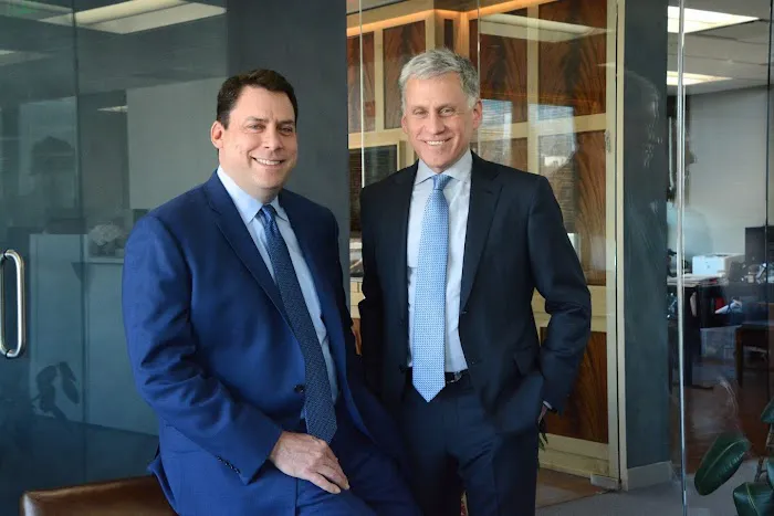 Lever & Ecker, PLLC | Queens Personal Injury Lawyers Picture 1