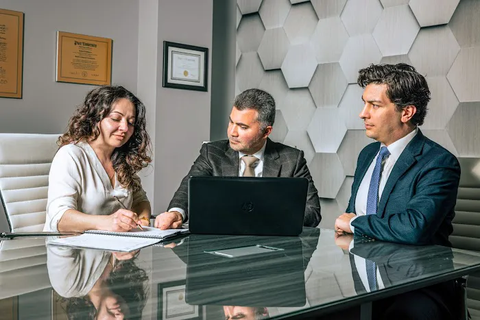 Alex Yadgarov & Associates Picture 4