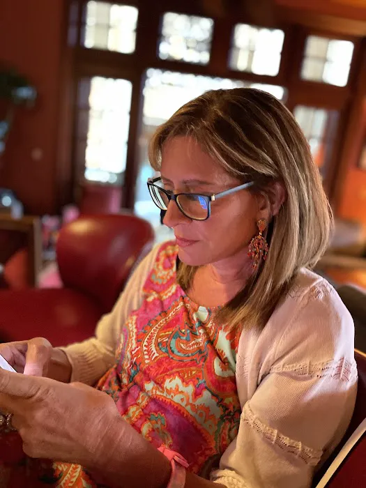 Yolanda Navarrete Esq. Picture 4