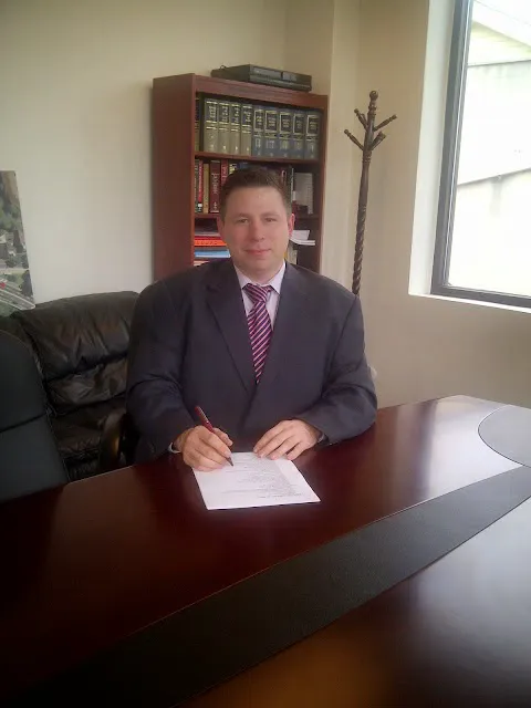 The Law Offices of Perez and Bonomo Picture 2