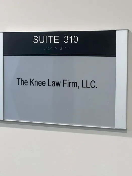 The Knee Law Firm, LLC Picture 2