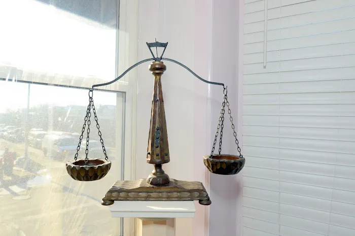 The Law Offices of Thomas J. Lavin Picture 4
