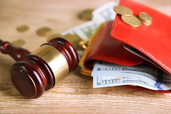 The Law Offices of Thomas J. Lavin Picture 2