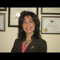 Desiree de Moya, Esq. ico