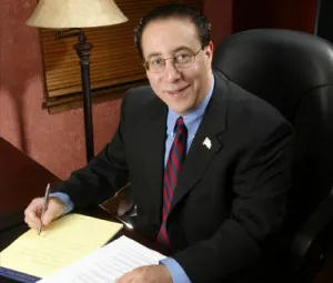 Howard D. Popper Attorney at Law Picture 1