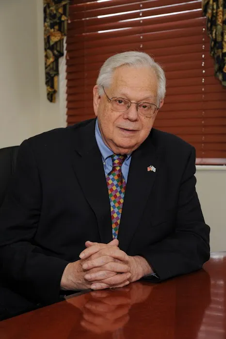 Hollander Strelzik Pasculli: Sanford L. Hollander, Estate & Municipal Lawyer Picture 6