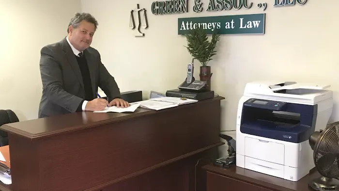 Green & Associates, LLC Picture 2