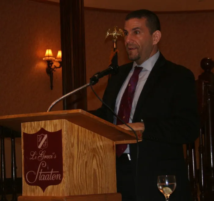 Peter J. Weinman, Esq. Picture 3