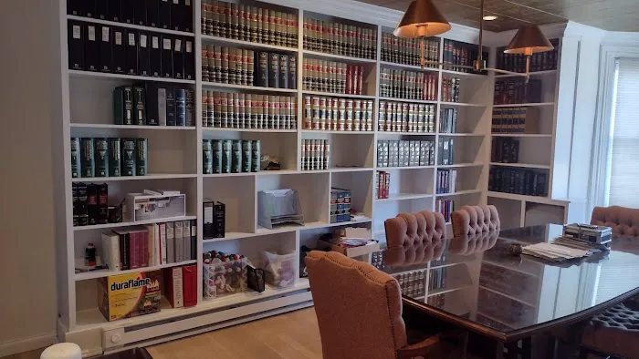 Law Offices of James R. Lynch, Jr. Picture 2