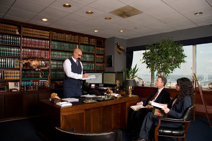 Gary Green, Attorney and Chairman of Sidkoff, Pincus & Green P.C. Picture 2