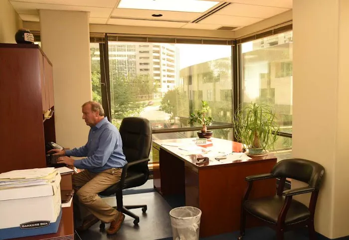 Law Offices of Roger S. Weinberg, LLC Picture 1
