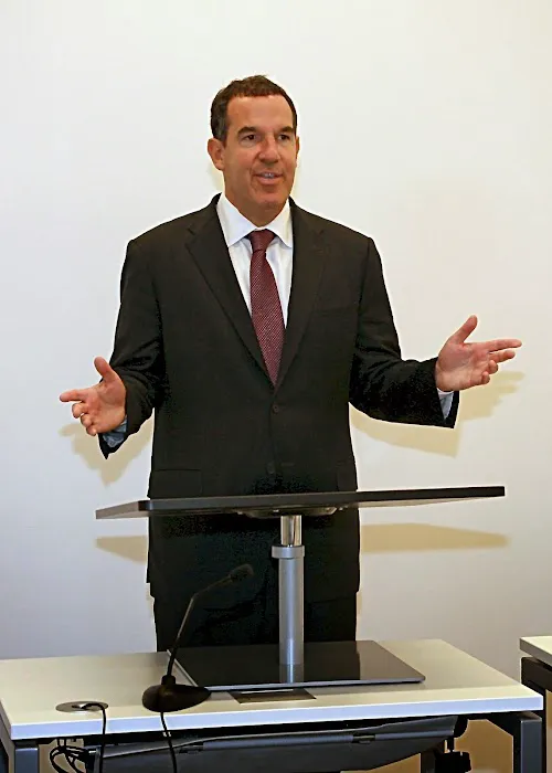 The Casper Firm Picture 8