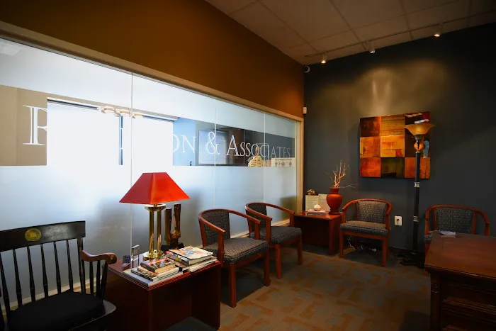 The Law Offices of Robinson & Associates Picture 2